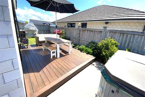 Photo of property in 2 Selliera Place, Papamoa Beach, Papamoa, 3118