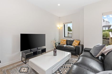 Photo of property in 10b Nellie Drive, Kumeu, 0810