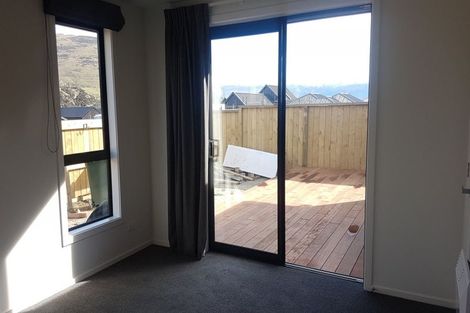 Photo of property in 10 Bale Road, Jacks Point, 9371