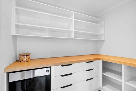 Photo of property in 13 Birdie Lane, Waiwhakaiho, New Plymouth, 4312