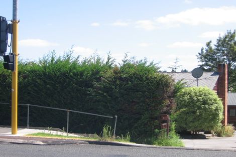 Photo of property in 2/35 Manuka Road, Bayview, Auckland, 0629