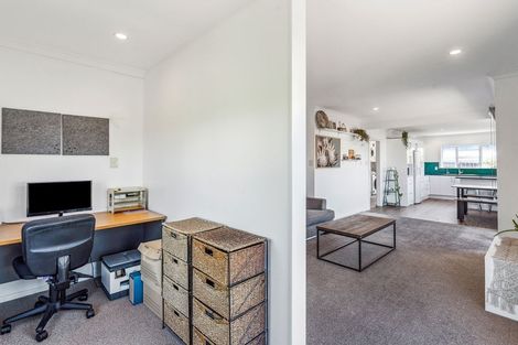 Photo of property in 15 Ratanui Road, Paraparaumu, 5032