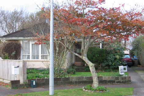 Photo of property in 27 Tilbury Avenue, Hokowhitu, Palmerston North, 4410