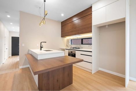 Photo of property in 21 Pohewa Road, Silverdale, 0932