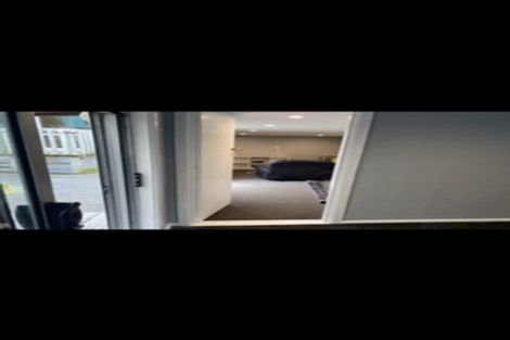 Photo of property in 53 Victory Crescent, Tawa, Wellington, 5028