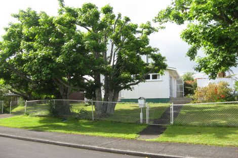 Photo of property in 17 Marybeth Place, Rosehill, Papakura, 2113
