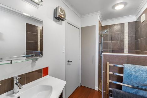 Photo of property in 19 Abbotts Place, Avonhead, Christchurch, 8042