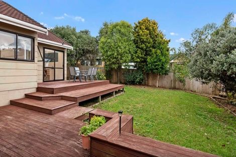 Photo of property in 29 Kennedy Avenue, Forrest Hill, Auckland, 0620