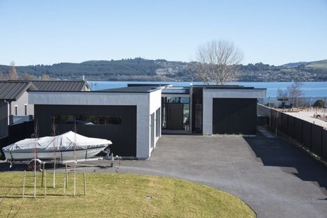 Photo of property in 26 Kuiwai Drive, Rainbow Point, Taupo, 3330