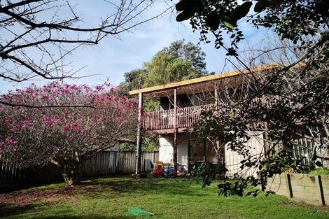 Photo of property in 15 Kingsclere Place, Goodwood Heights, Auckland, 2105