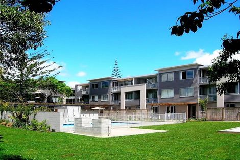 Photo of property in Bay Palms Apartments, 8/30b Bute Road, Browns Bay, Auckland, 0630