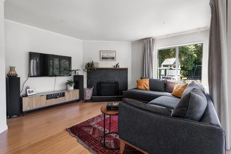 Photo of property in 91 Weranui Road, Waiwera, Orewa, 0994