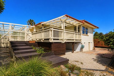 Photo of property in 12 Crescent Street, Richmond, 7020