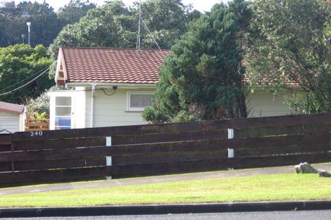 Photo of property in 240 Triangle Road, Massey, Auckland, 0614