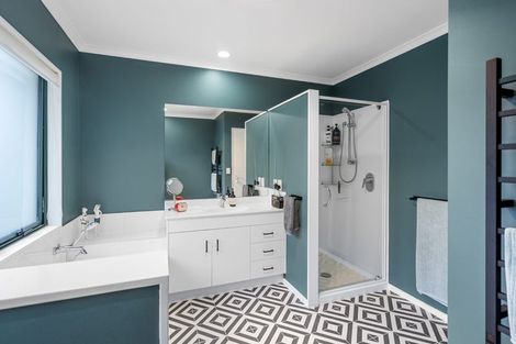 Photo of property in 6 Whakaruru Place, Matua, Tauranga, 3110