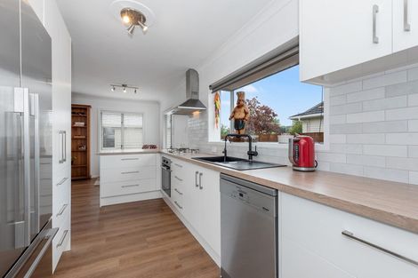 Photo of property in 7 Martin Street, Fairfield, Hamilton, 3214