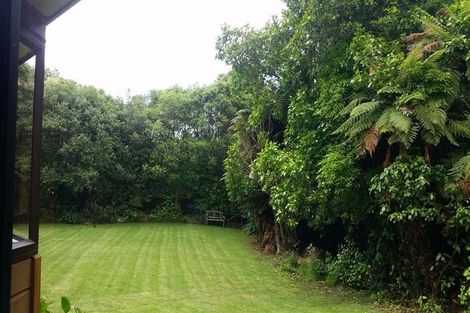 Photo of property in 24 Manu Grove, Waikanae, 5036