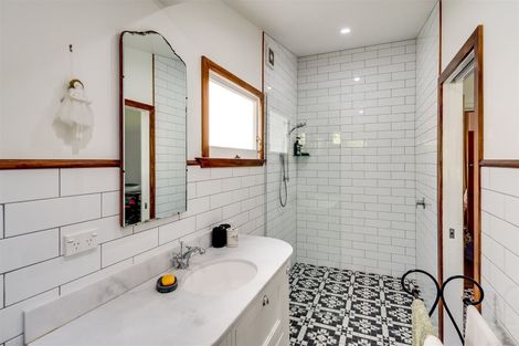 Photo of property in 3 Hooker Avenue, Hospital Hill, Napier, 4110