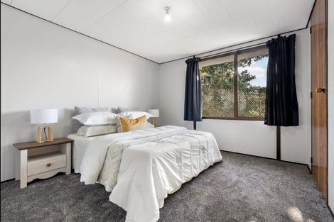 Photo of property in 510 Blockhouse Bay Road, Blockhouse Bay, Auckland, 0600