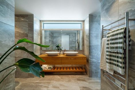 Photo of property in 38 Rita Way, Omaha, 0986