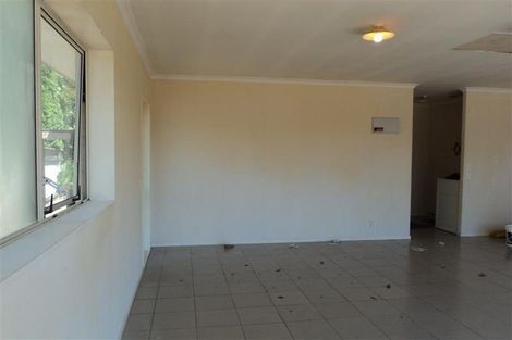 Photo of property in 57 Palmcrest Grove, Highland Park, Auckland, 2010