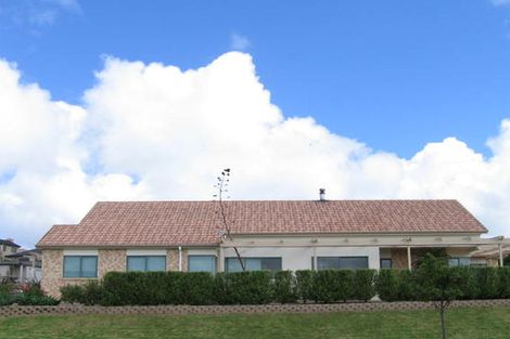 Photo of property in 24 Summerland Drive, Henderson, Auckland, 0612