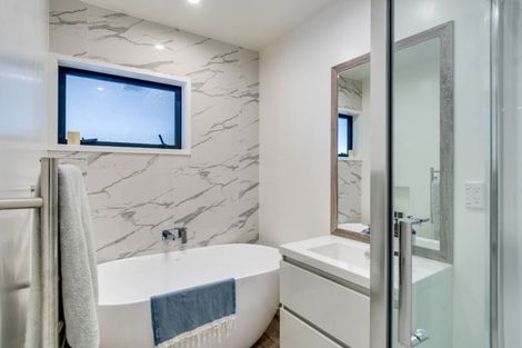 Photo of property in 15 Carl Avenue, Havelock North, 4130