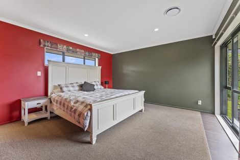Photo of property in 2 Masefield Terrace, Kelvin Grove, Palmerston North, 4414