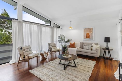 Photo of property in 3 Keldale Place, Forrest Hill, Auckland, 0620