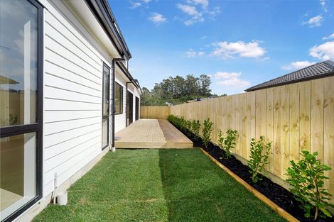 Photo of property in 41c Candia Road, Swanson, Auckland, 0614