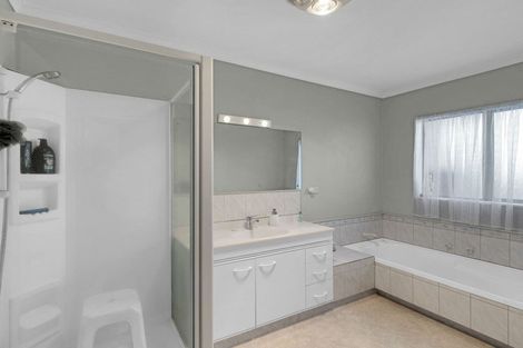 Photo of property in 10 Lochinver Drive, Nawton, Hamilton, 3200