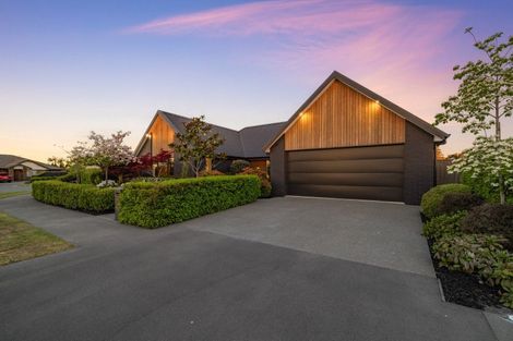 Photo of property in 10 Polish Settlers Place, Marshland, Christchurch, 8083