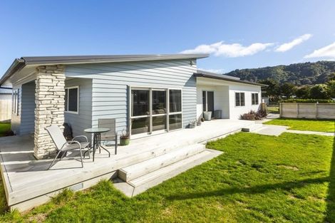 Photo of property in 69 Merton Street, Trentham, Upper Hutt, 5018