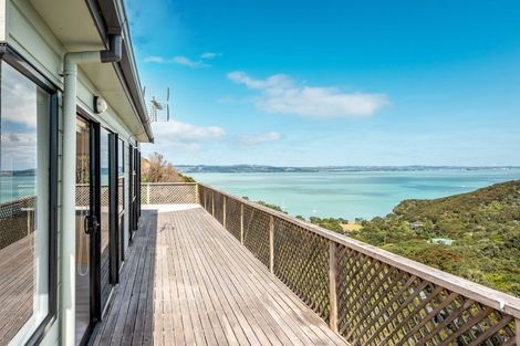 Photo of property in 13 Okoka Road, Omiha, Waiheke Island, 1081