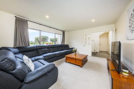 Photo of property in 53 Hinau Road, Karaka, Papakura, 2113
