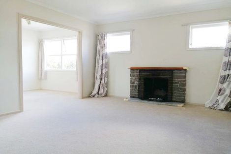 Photo of property in 1/31 Becroft Drive, Forrest Hill, Auckland, 0620