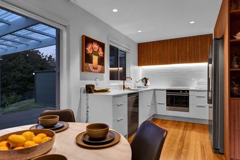 Photo of property in 19 Lawry Street, Blagdon, New Plymouth, 4310