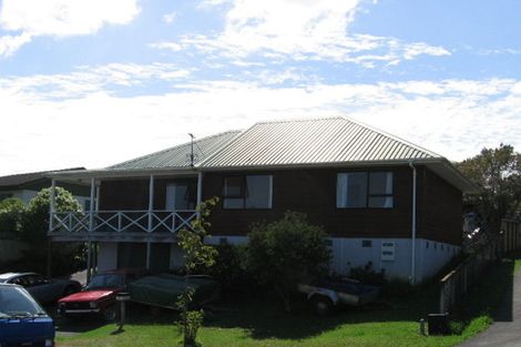 Photo of property in 1/6 Darcy Place, Massey, Auckland, 0614