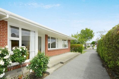 Photo of property in 12 Longmuir Street, Ilam, Christchurch, 8041