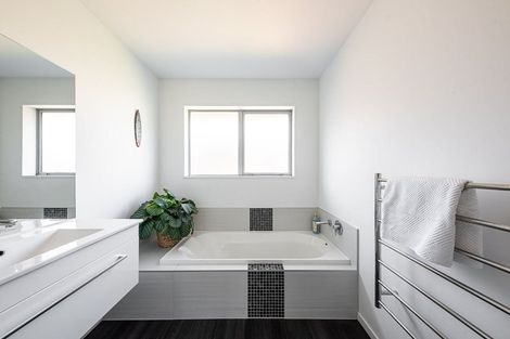 Photo of property in 14 Benedict Street, Aidanfield, Christchurch, 8025