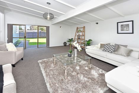 Photo of property in 54 Gainsborough Street, Manurewa, Auckland, 2102