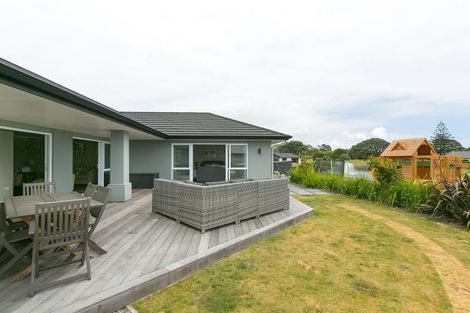 Photo of property in 57 Links Drive, Waiwhakaiho, New Plymouth, 4312