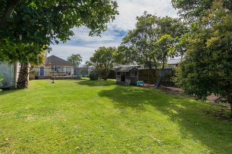 Photo of property in 30 Holland Road, Fairfield, Hamilton, 3214