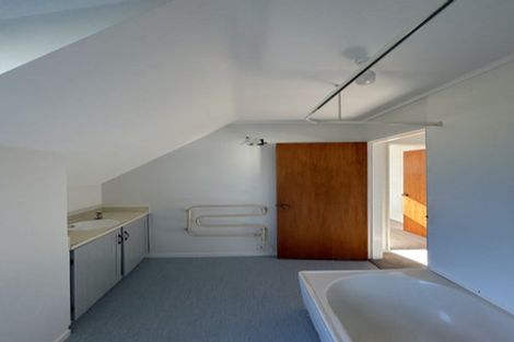 Photo of property in 3/15 Apu Crescent, Lyall Bay, Wellington, 6022