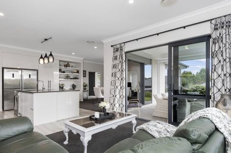 Photo of property in 5 Gumtree Lane, Omokoroa, 3114