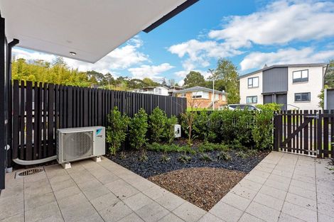 Photo of property in 5a Agincourt Street, Glenfield, Auckland, 0629