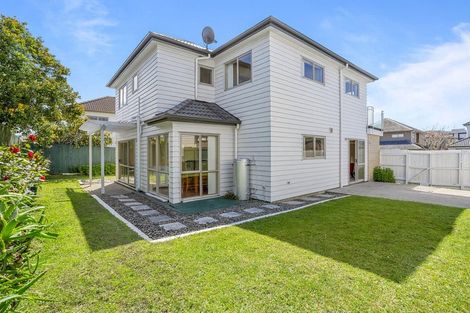 Photo of property in 12 Merlot Way, Te Atatu South, Auckland, 0610