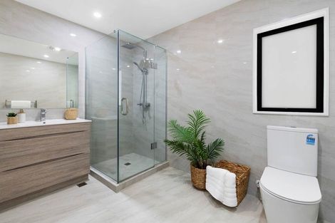 Photo of property in 69 Clevedon Road, Papakura, 2110