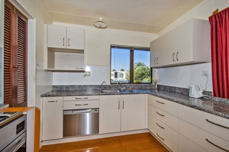 Photo of property in 223 One Tree Point Road, One Tree Point, 0118