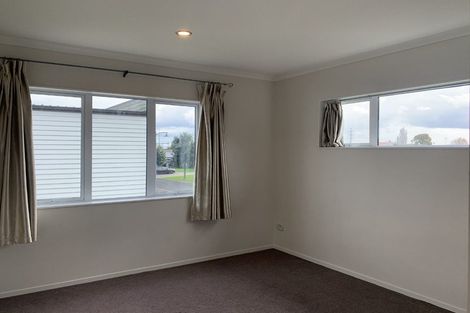 Photo of property in 16 Tarapiroe Avenue, Takanini, 2112